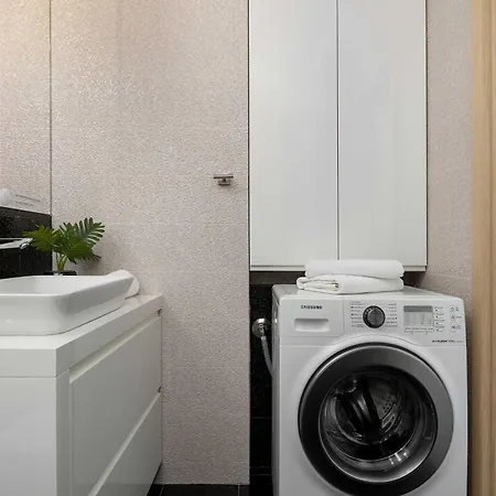 Elegant With Air Conditioning Close To Kazimierz By Renters Apartament